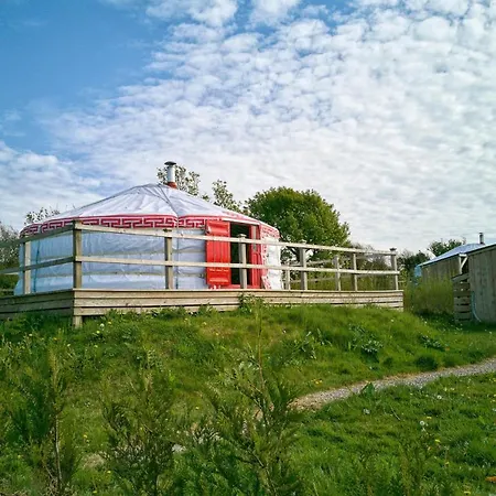 Glamping Yurts Near Newquay Hotel Newquay  Exterior photo