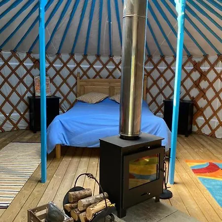 Glamping Yurts Near Newquay Hotel Newquay  Exterior photo