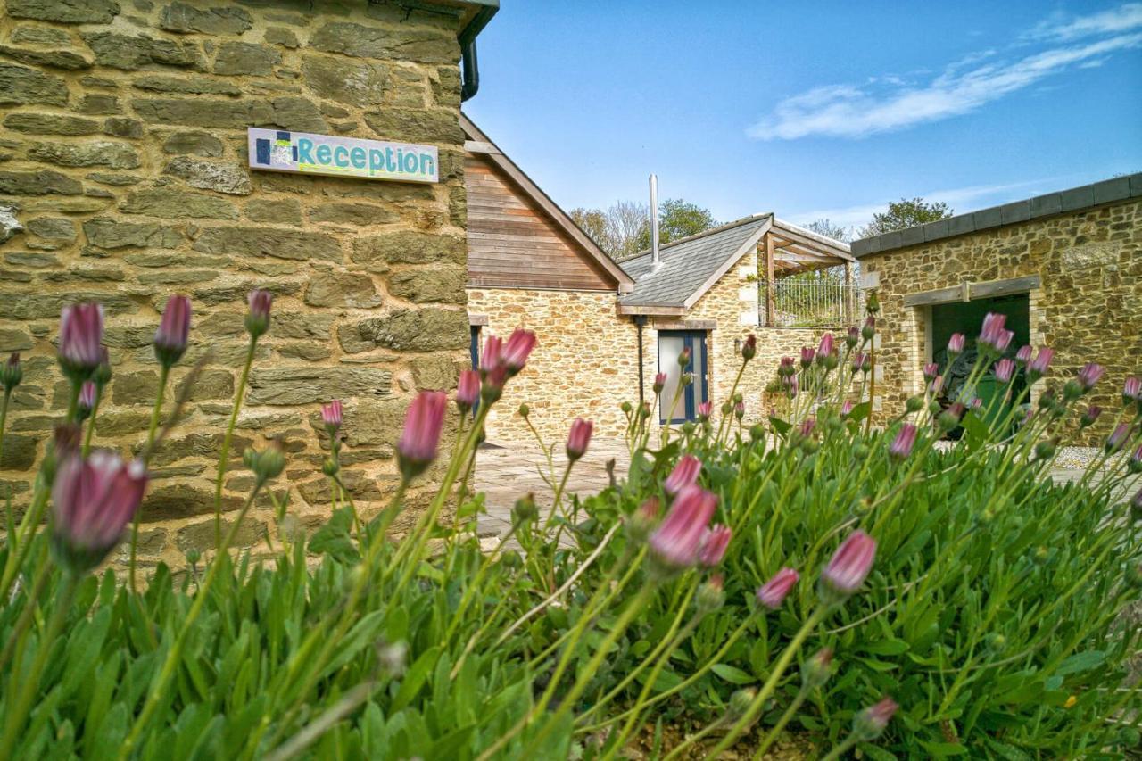 Glamping Yurts Near Newquay Luxuszelt New Quay